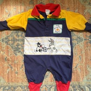 vintage looney tunes onesie!